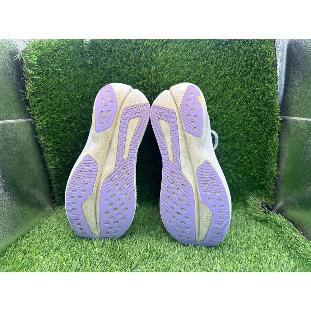Hoka One One hoka one